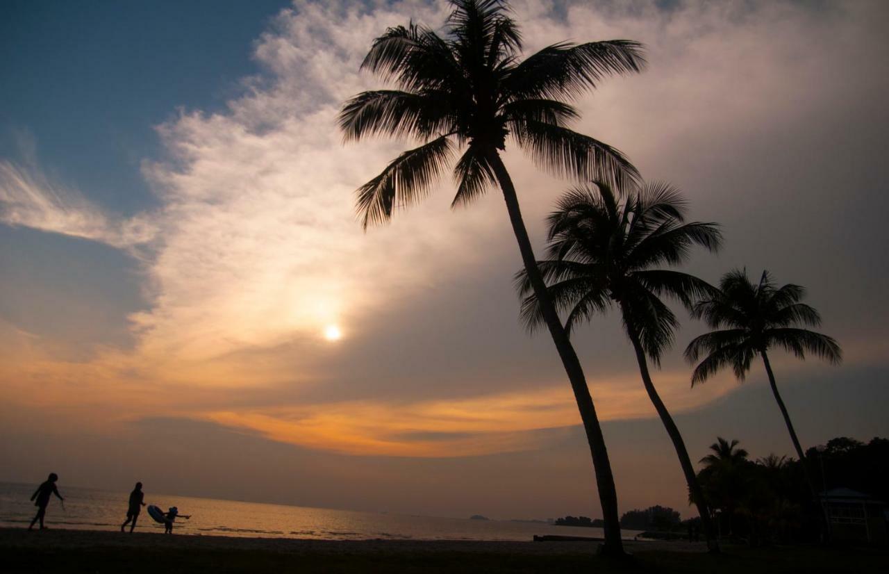 'Newly Refurbished' 'Sunny Seaview' At Regency With 2 Carpark By Shine Stay พอร์ตดิ๊กสัน ภายนอก รูปภาพ